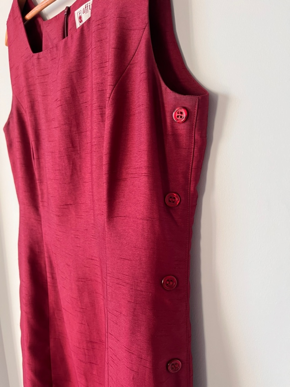 Burgundy Sheath Dress Size 46 | luxurious vibrant